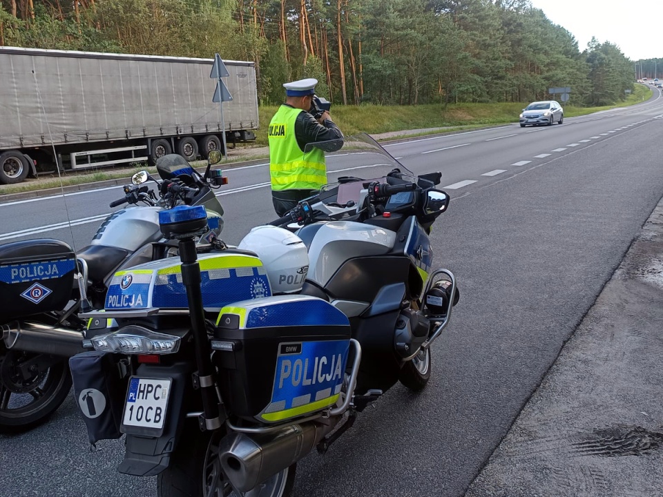 Policjanci będą prowadzić kontrole zarówno z pojazdów, jak i statycznie/fot. ilustracyjna, KWP w Bydgoszczy