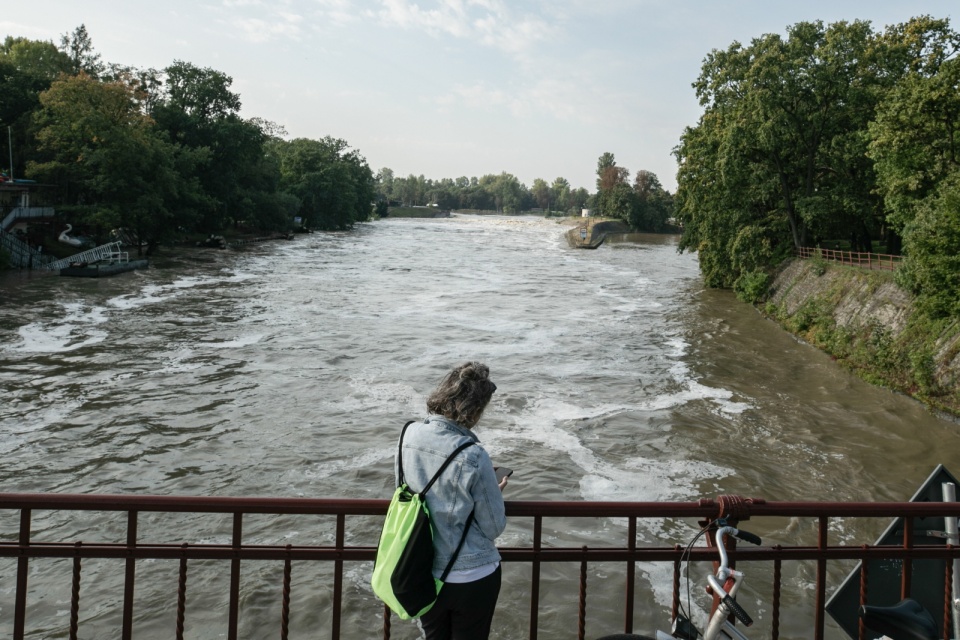 Przez Wrocław 19 września przechodzi fala powodziowa/fot. Krzysztof Ćwik, PAP