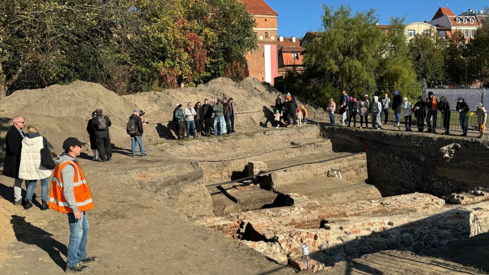 Mieszkańcy Torunia mogli z bliska zobaczyć, jak przebiegają postępy prac wokół kompleksu Ducha Świętego/fot: Michał Zaręba