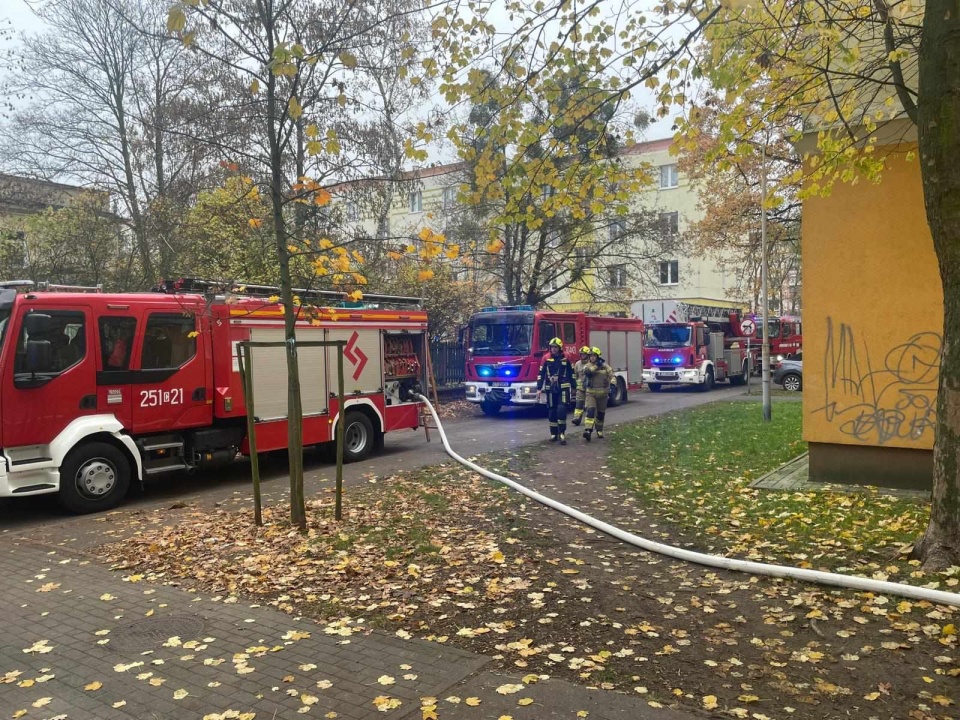 W akcji brało udział siedem pojazdów straży pożarnej/fot. Bydgoszcz998, Facebook