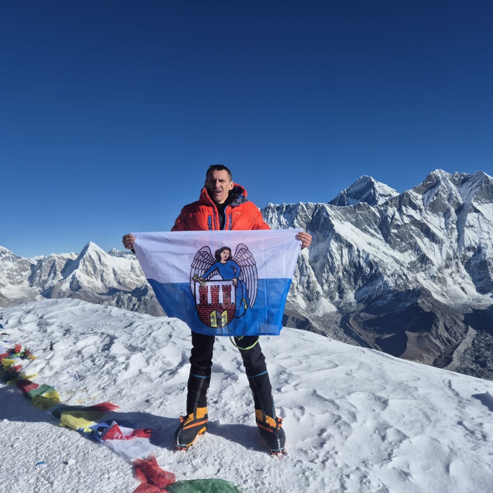 Sławomir Wiśniewski na szczycie Ama Dablam/fot. materiały prywatne