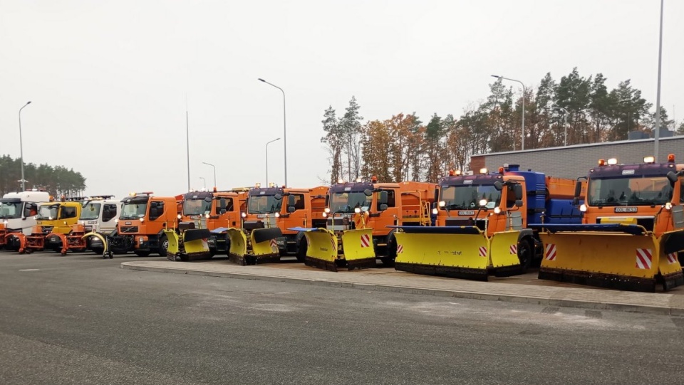 Generalna Dyrekcja Dróg Krajowych i Autostrad zaprosiła do Osówca pod Bydgoszczą, by zaprezentować sprzęt do zwalczania zimowych utrudnień/fot. Wiktor Sobociński