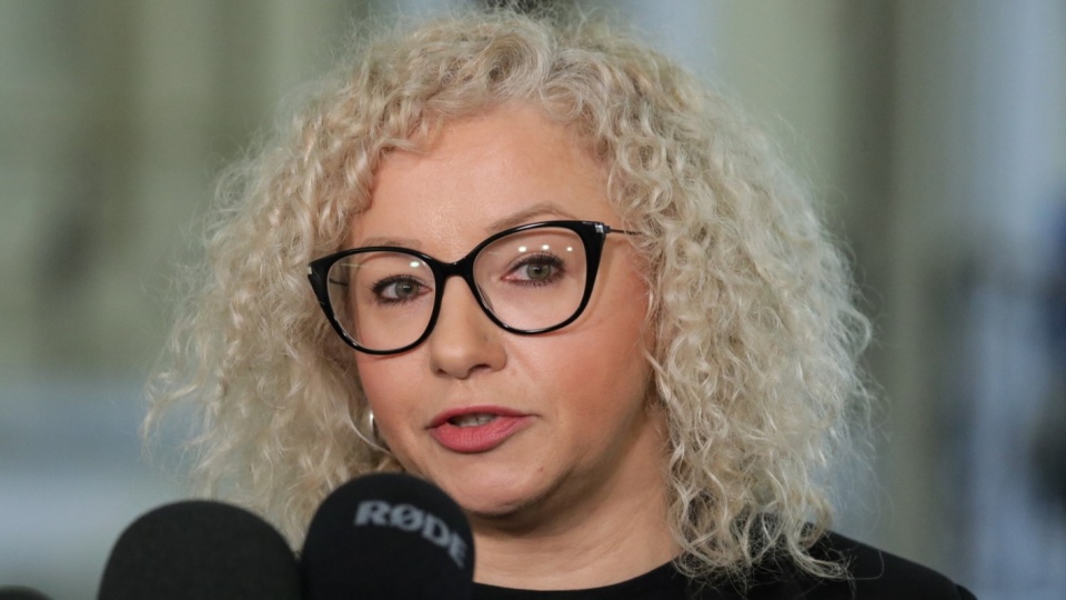 Minister Kotula podjęła decyzję o zrzeknięciu się immunitetu w związku ze złożonym przez Mirosława Skrzypczyńskiego aktem oskarżenia o pomówienia/fot: PAP, Tomasz Gzell