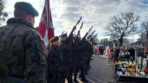 Tak wyglądały uroczystości 80-lecia wyzwolenia Bydgoszczy na cmentarzu przy ul. Toruńskiej. / Fot. Tatiana Adonis