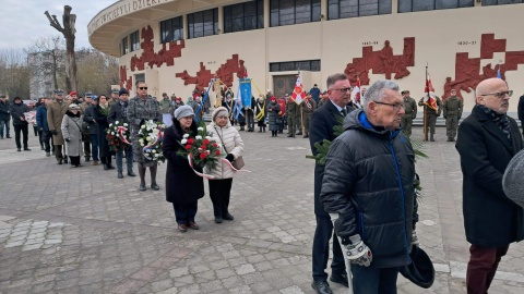 Uroczystość przy pomniku zesłańców Sybiru przed kościołem pw. św. Polskich Braci Męczenników/fot. Damian Klich