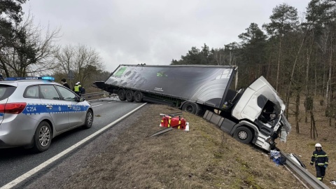 Do wypadku doszło na 289 kilometrze drogi krajowej nr 10 w Przyłubiu/fot. OSP Solec Kujawski/facebook