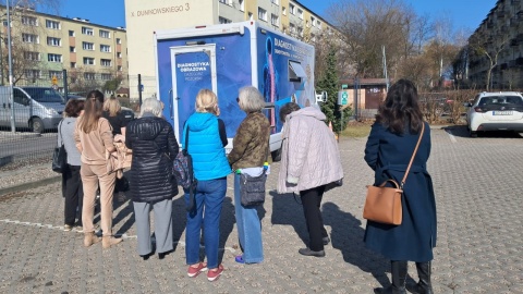 W siedzibie Narodowego Funduszu Zdrowia przy Łomżyńskiej 33 odbył się Dzień Kobiet pod hasłem „Panie proszą Panów”/fot: Damian Klich