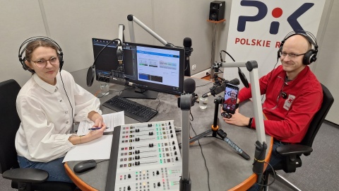 Adriana Andrzejewska-Kuras i dr Piotr Majewski w studiu Radia PiK. / Fot. Tomasz Bielicki