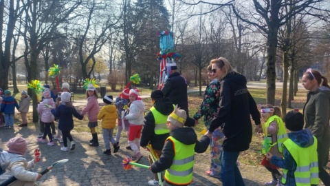 Przedszkolaki świętowały pierwszy dzień wiosny i Światowy Dzień Osób z Zespołem Downa/fot. Jolanta Fischer