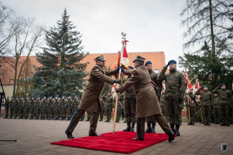 Przekazanie dowództwa w IWSZ w Bydgoszczy. Nowym szefem generał Dariusz Mendrala