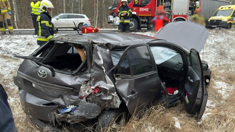 Wypadek pod Solcem Kujawskim na DK 10. Jedna osoba została ranna