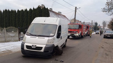 Kolizja z udziałem busa pełnego dzieci. Zderzył się z drugim w powiecie grudziądzkim