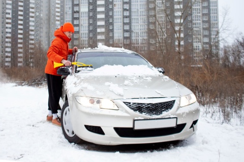 Jak zadbać o auto po zimie - jakie elementy koniecznie sprawdzić i wymienić [reklama]