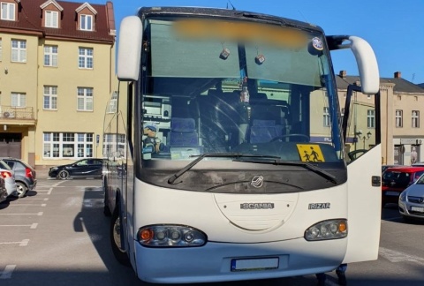 Dzieci gotowe do wycieczki, a kierowca pod wpływem alkoholu - ustaliła policja w Mogilnie