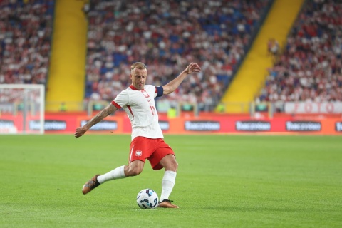 Polska wygrała z Mołdawią po bezbarwnym meczu. Grosicki pożegnał się z reprezentacją