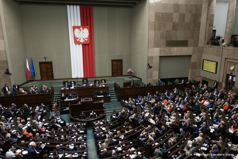 Środowe głosowanie w sprawie wotum zaufania dla rządu testem dla koalicji rządzącej