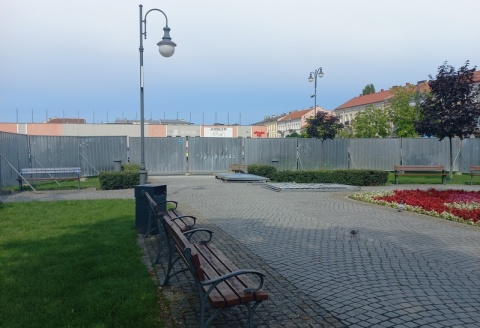 Włocławek upamiętni poległych w Katyniu. Rozpoczęła się budowa pomnika