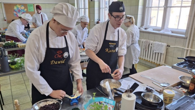 Ryby po staropolsku. W Grudziądzu próbują gotować, jak nasze prababcie [wideo, zdjęcia]