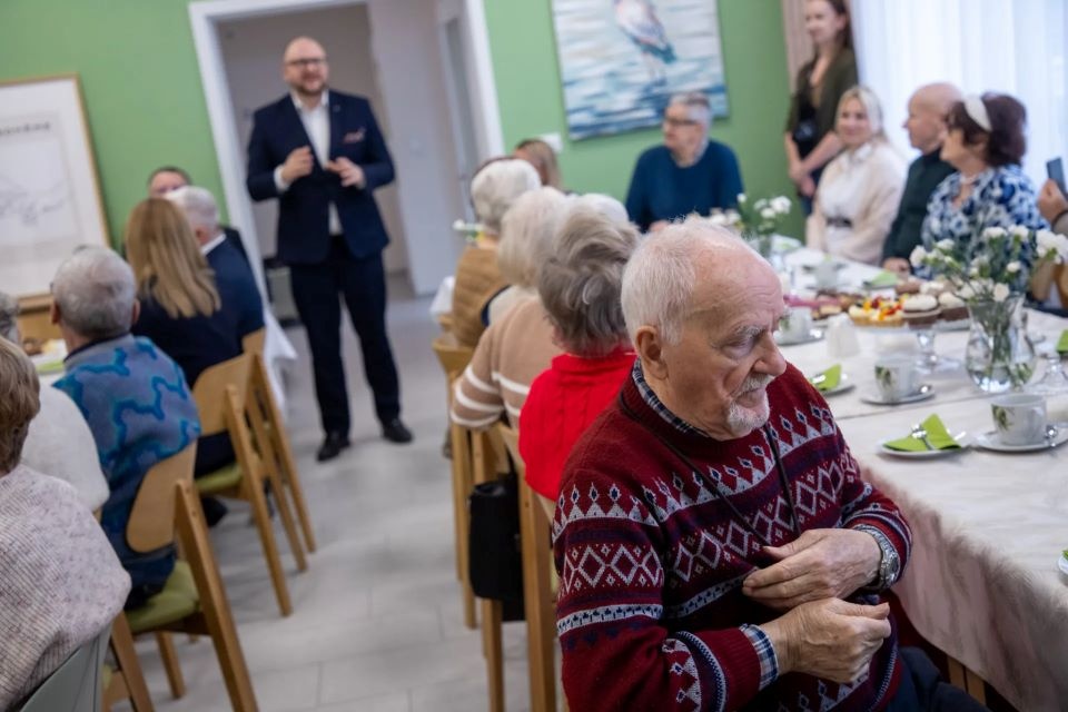 30 kolejnych miejsc dla toruńskich seniorów oferuje Dzienny Dom Pobytu „Senior+" przy ul. Poznańskiej 296c. Oficjalne otwarcie domu odbyło się w poniedziałek./fot. © UMT 2025, autor: Agnieszka Bielecka, licencja: CC BY-NC 4.0