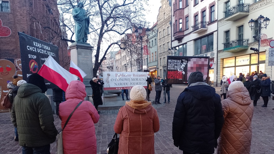 Władze Torunia podjęły decyzję o rozwiązaniu zgromadzenia przeciwników aborcji/fot: Michał Zaręba